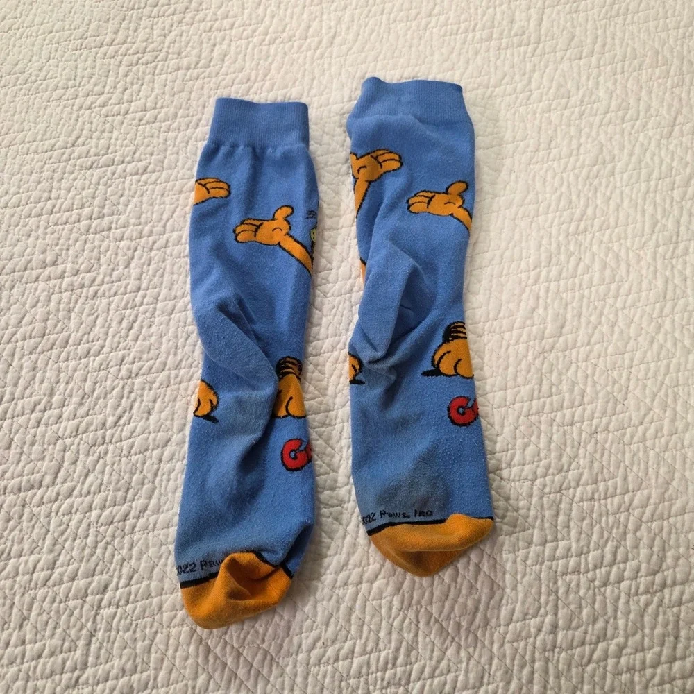 Garfield Blue Graphic Crew Socks Paws Inc‎ 2022 Cartoon Novelty Mens Womens